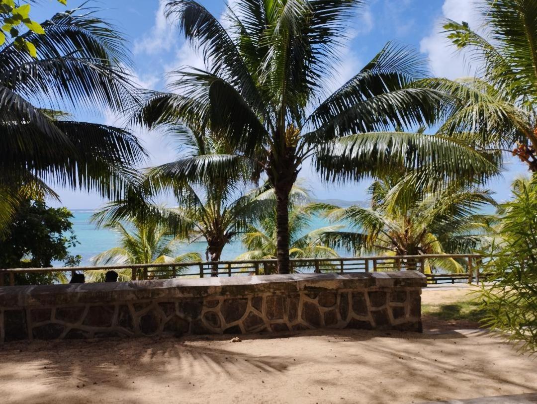 Appartement Le Dauphin Du Lagon Bleu - Plages De Mont Choisy Et De Trou Aux Biches Grand Bay Exteriér fotografie